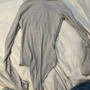 American Eagle Outfitters Light Gray Ribbed Turtleneck Sweater